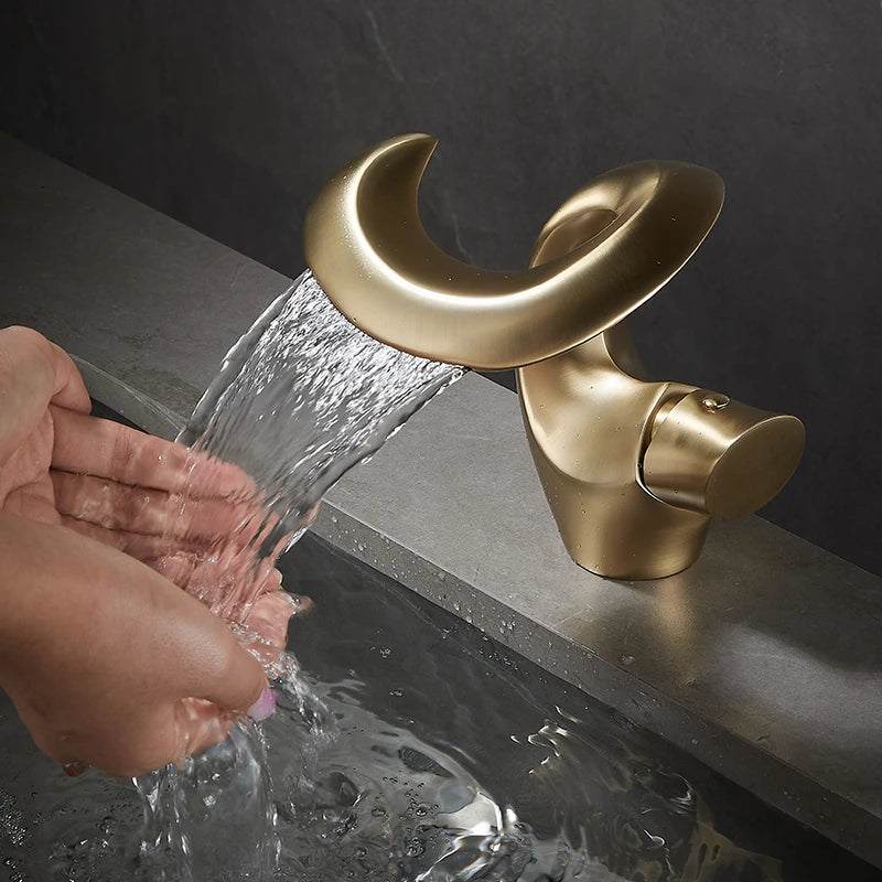 Mitigeur Cascade pour Lavabo et Baignoire - Lovinox NORA