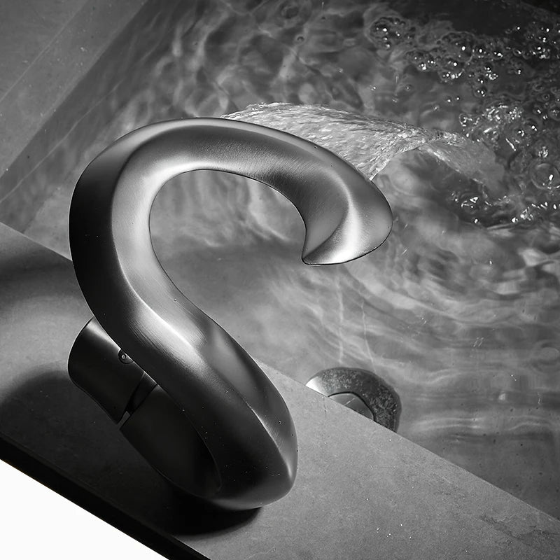 Mitigeur Cascade pour Lavabo et Baignoire - Lovinox NORA